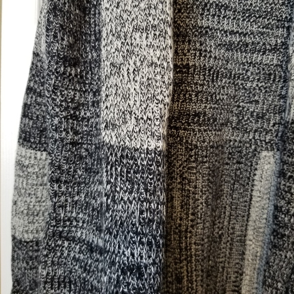 Carol Rose Cardigan Open Front Color Block Sweater - Picture 4 of 6